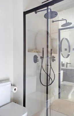 Un baño de Cozy Bright - 1Bedroom 1 Bathroom - La Latina