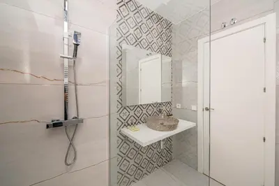 Un baño de Salamanca III calle General Pardiñas 2BR 2BH