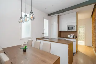 Una cocina o zona de cocina en Salamanca III calle General Pardiñas 2BR 2BH