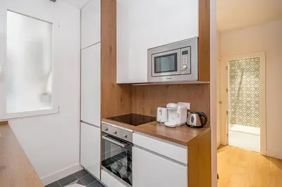 Una cocina o zona de cocina en Salamanca III calle General Pardiñas 2BR 2BH