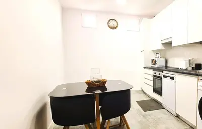 Una cocina o zona de cocina en Malasaña II Seasonal Living