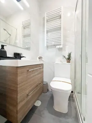 Un baño de La Estancia de Santa Isabel