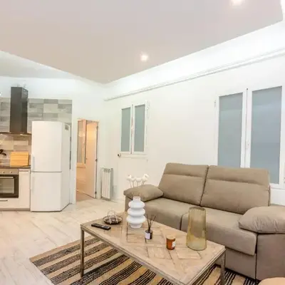 For Your Rentals Título Moderno y elegante apartamento TEMPORAL en barrio Ibiza MEN300