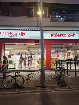 Clientes alojados en Precioso estudio con dos ambientes