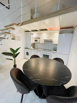 Una cocina o zona de cocina en Carretas dúplex interior