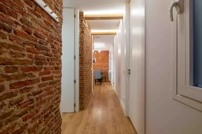 Plano de Piso Moderno 2H/2B Barrio Salamanca Berlany España