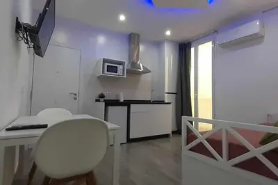 Una cocina o zona de cocina en Cómodo apartamento Mayor y Sol