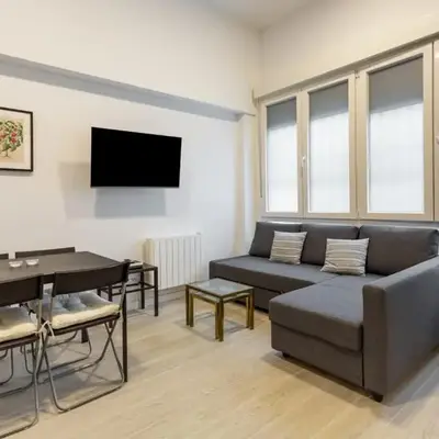 Modern studio - Av. de América