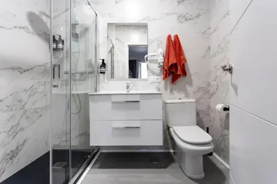 Un baño de DOWNTOWN La LATINA Grupos, by MONARO*****