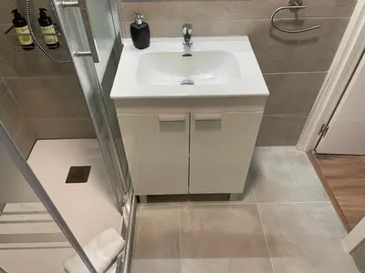 Un baño de Estudio Retiro-Ibiza I