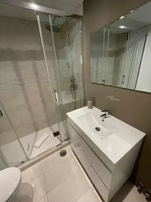 Un baño de Apartamento IV Alcalá-Retiro. Ideal Parejas