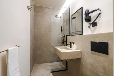 Un baño de Lujoso estudio en pleno centro de Madrid - ST 1