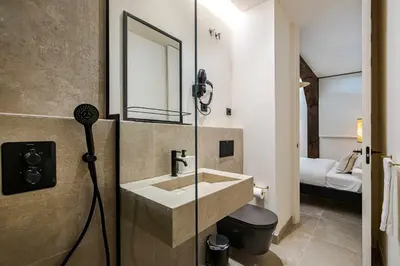 Un baño de Lujoso estudio en pleno centro de Madrid - ST 1