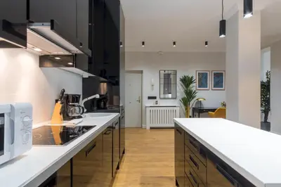 Una cocina o zona de cocina en Wide and modern -1 bedroom 15 bathrooms- Malasaña