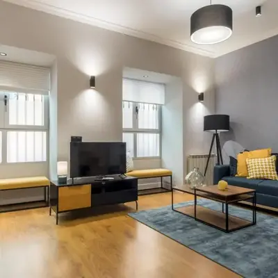 Wide and modern -1 bedroom 15 bathrooms- Malasaña