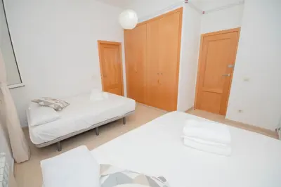 Cama o camas de una habitación en For You Rentals Hermoso apartamento TEMPORAL Plaza Zerolo - Chueca - Madrid DIN131F