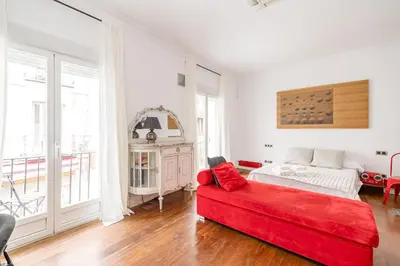 Cama o camas de una habitación en Heima Wonderful Loft in the Historic City Center