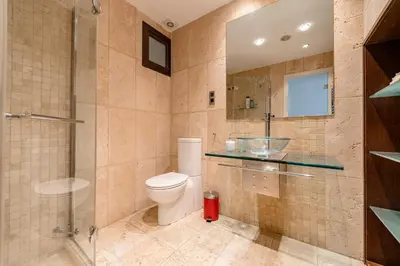 Un baño de Heima Wonderful Loft in the Historic City Center