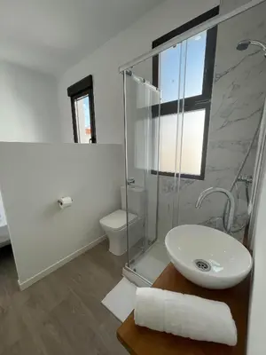Un baño de Atocha habitaciones