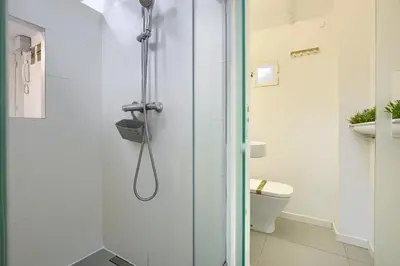 Un baño de Latina Center - Estudio en La Latina