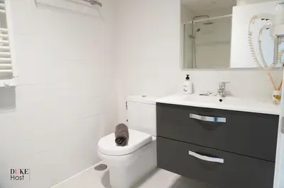 Un baño de Almagro Apartments