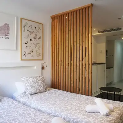 Almagro Apartments