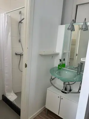 Un baño de Piso en pleno centro de Madrid