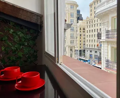 Utensilios para hacer té y café en Gran Vía Attic - In the city center