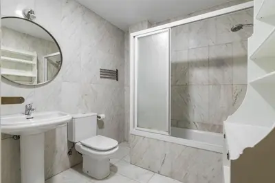 Un baño de Plaza Mayor II - Apartamento de 2 dormitorios