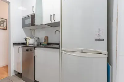 Una cocina o zona de cocina en Modern Cozy - 1Bedroom 1Bathroom - Lavapies