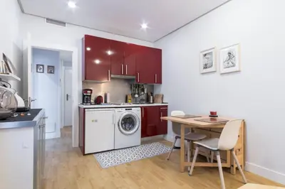 Una cocina o zona de cocina en Downtown and Cozy - 1 Bedroom 1 Bathroom - Chueca