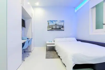 Cama o camas de una habitación en Gran Vía Luna - 5 dormitorios en el Centro