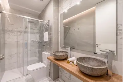 Un baño de Centro XIV calle Mayor 3BR 3BH