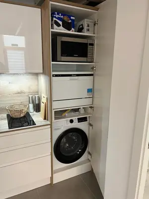 Una cocina o zona de cocina en Loft a 10 min del centro histórico de madrid A