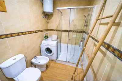 Un baño de Exyca Cuatro Caminos