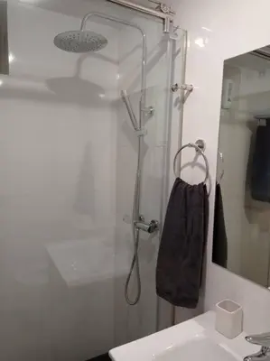 Un baño de Departamento de Lujo Atocha
