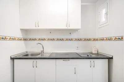 Una cocina o zona de cocina en Estudios en Plaza España. Centro de Madrid