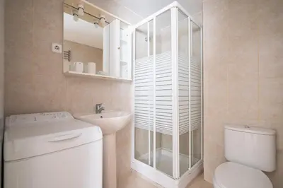 Un baño de Estudios en Plaza España. Centro de Madrid