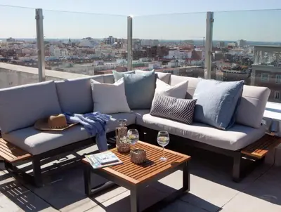Zona de estar de Wishome-Ático en Bernabéu con gran terraza