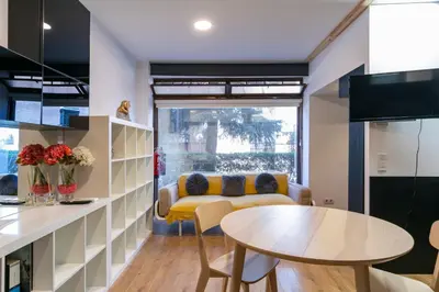 Una cocina o zona de cocina en HOMEABOUT MADRID RÍO APARTMENT