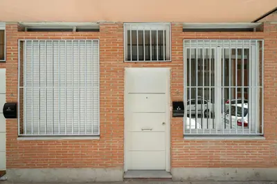Plano de Nice flat at street level - Madrid Río Tri-Pedrero