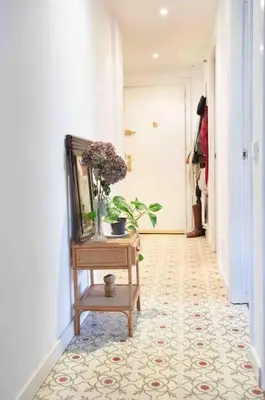 Plano de Piso céntrico, bonito, acogedor y luminoso