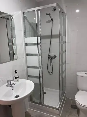Un baño de Lavapiés