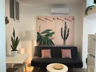 Zona de estar de Nice and calm apartment Atocha, Madrid LAC4
