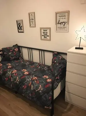 Cama o camas de una habitación en Nice and calm apartment Atocha, Madrid LAC4