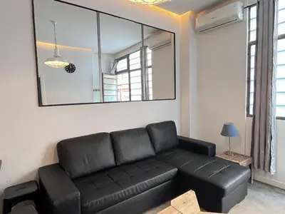 Zona de estar de Moderno apartamento 2habitaciones Avda América