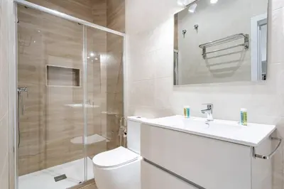 Un baño de Apartamento acogedor y cómodo en Guindalera GUAD-D