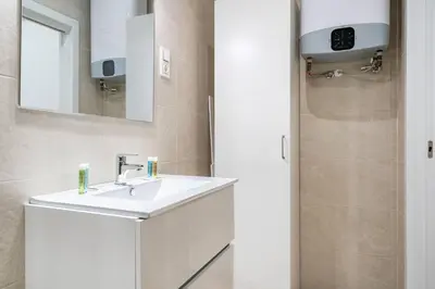 Un baño de Apartamento acogedor y cómodo en Guindalera GUAD-D