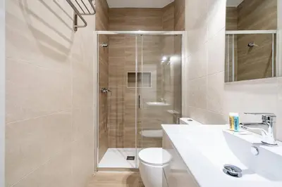 Un baño de Apartamento acogedor y cómodo en Guindalera GUAD-D