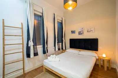 Cama o camas de una habitación en Chamberi - Quiet flat, ideal for families CAS